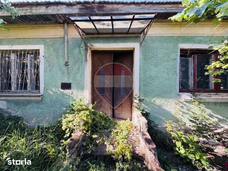 Casă cu 2 camere cu Teren 495 Mp în Girocului