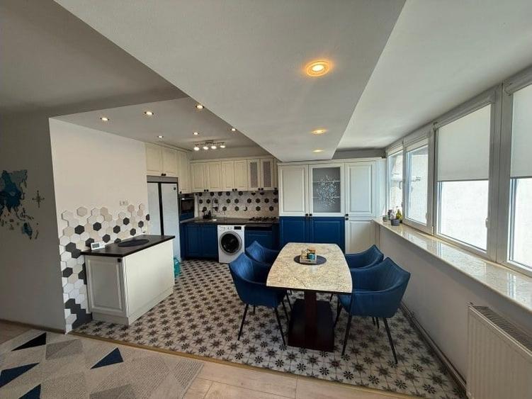 Apartament cu 3 camere în Victoriei
