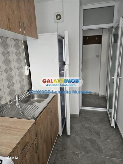 Apartament cu 2 camere semidecomandat, mobilat în Micro 6