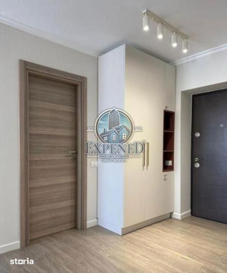 Apartament cu 3 camere decomandat în Victoriei