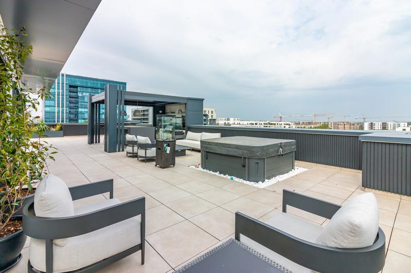 Apartament cu 4 camere decomandat, mobilat în Pipera