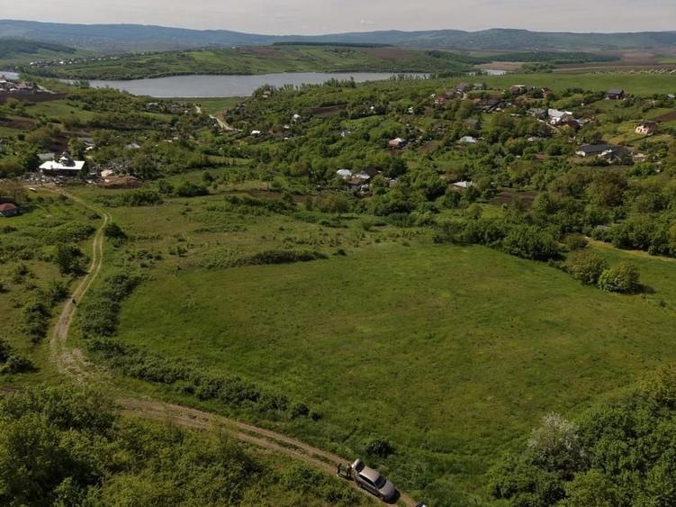 Teren Construcții intravilan de 462 mp, în Ciurbești