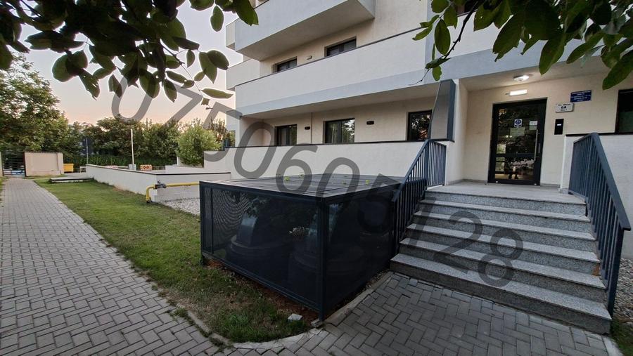 Garsonieră decomandată în Păcii