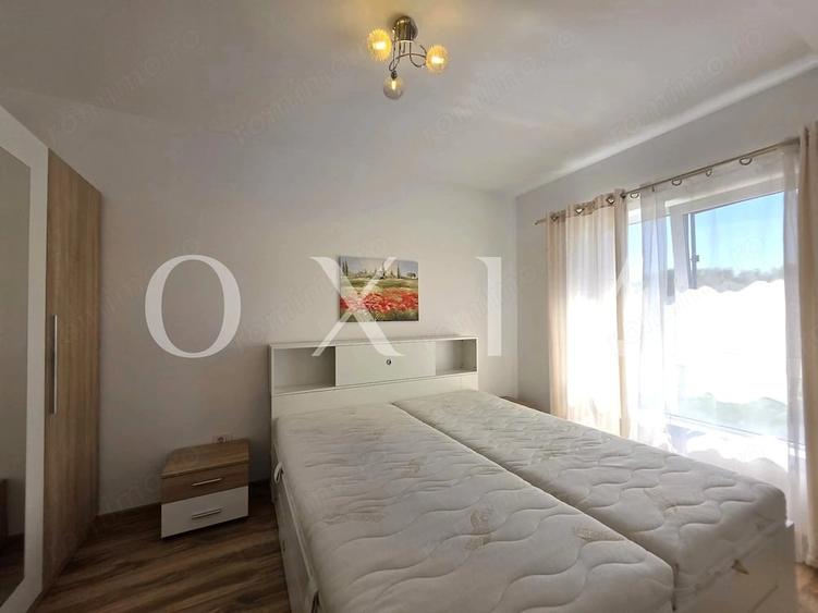 Apartament cu 3 camere decomandat în Buziașului