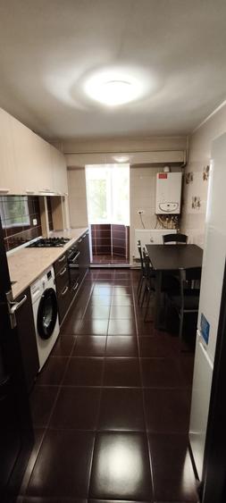 Apartament cu 2 camere decomandat în Exterior Vest