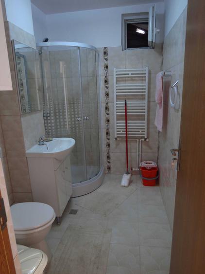 Apartament cu 2 camere decomandat în Lipovei
