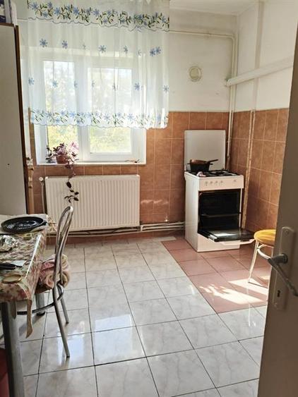 Apartament cu 2 camere decomandat în Apollo