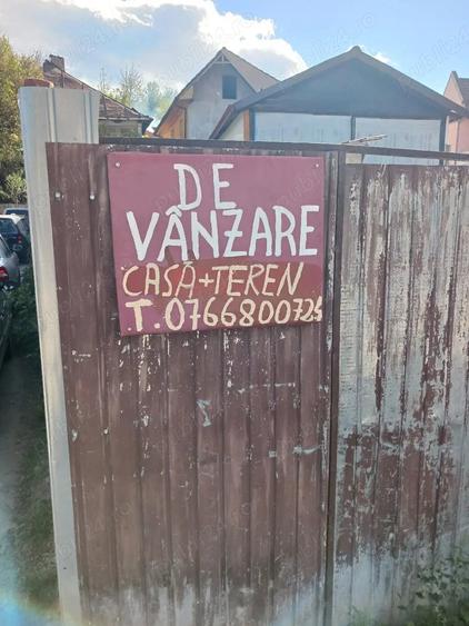 Casă cu Teren 200 Mp în Central