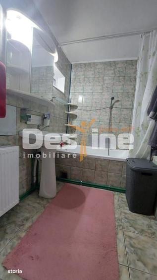 Casă cu 4 camere în Bănești