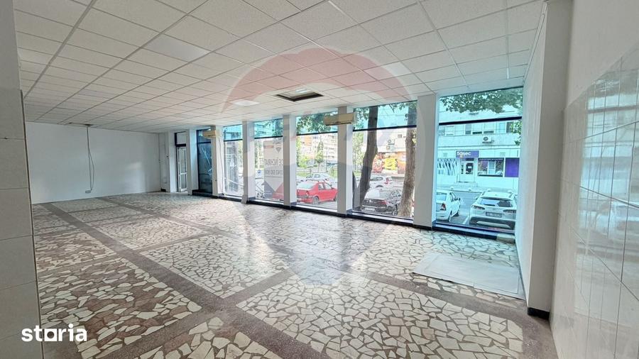 Spațiu comercial, de 135 mp, în Mazepa 2
