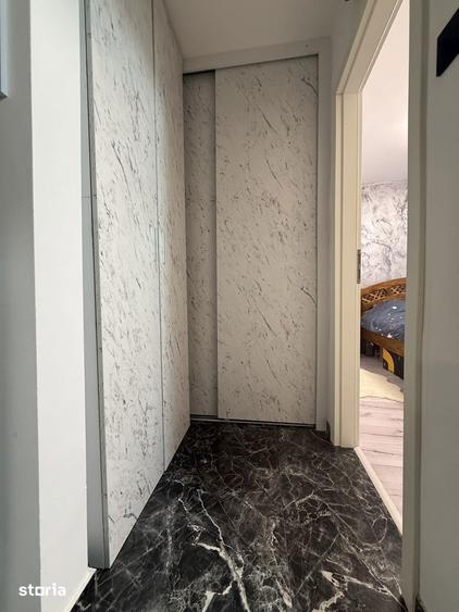 Apartament cu 3 camere semidecomandat, mobilat în Soarelui
