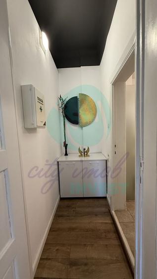 Apartament cu 4 camere în P-ța Romană