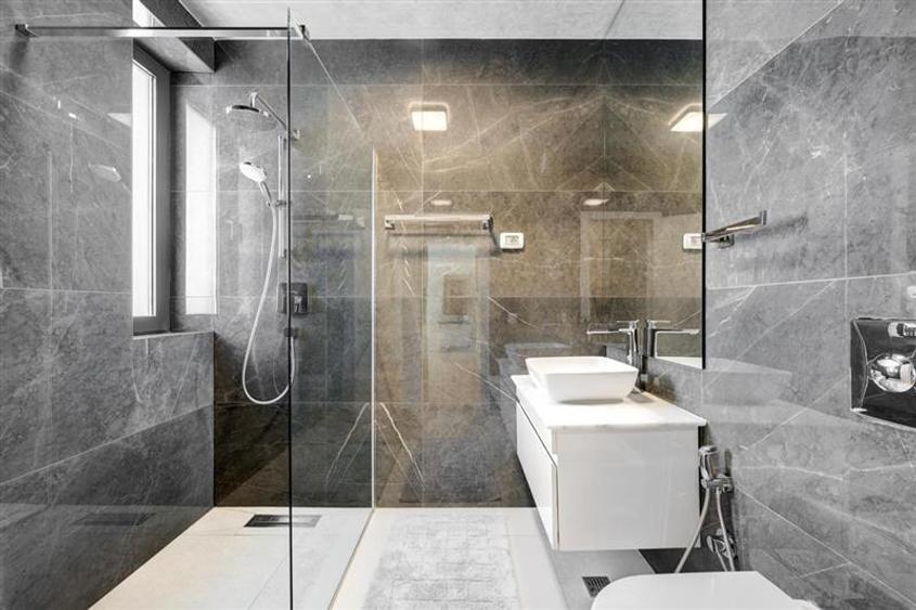 Penthouse cu 4 camere decomandat, mobilat în Herăstrău