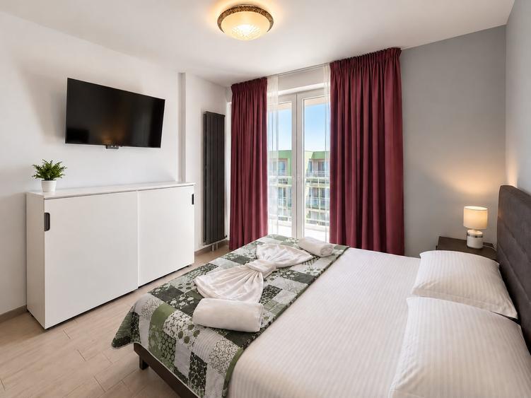 Apartament cu 2 camere decomandat, mobilat în Mamaia-Sat