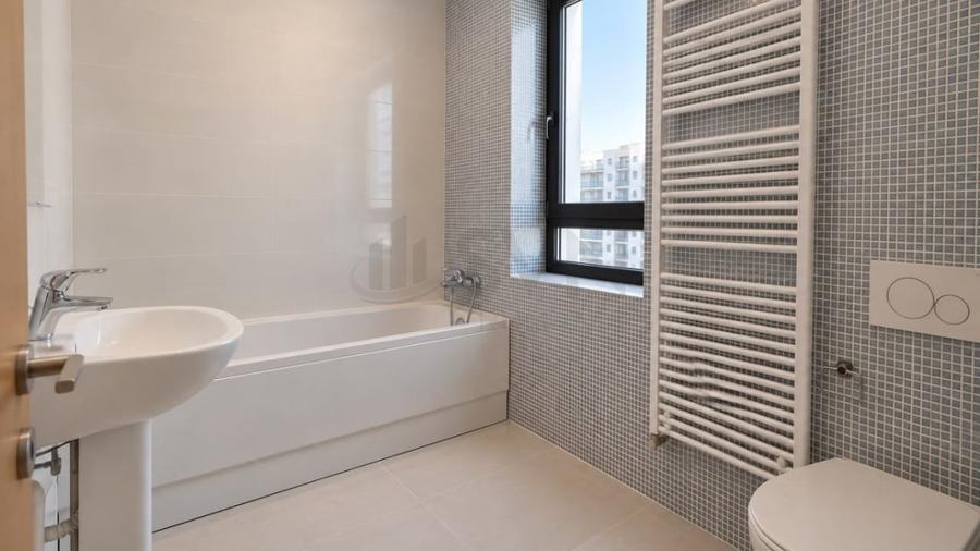 Apartament cu 2 camere decomandat în Băneasa
