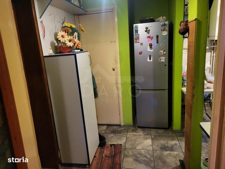 Apartament cu 3 camere în Dâmbu Pietros