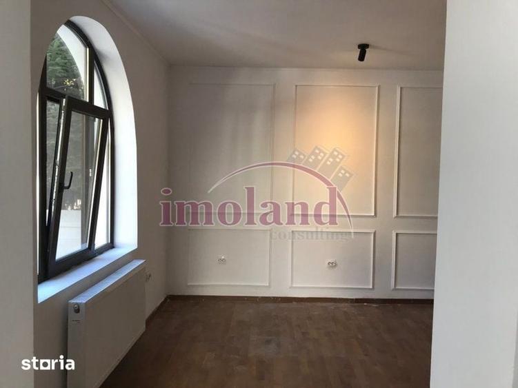 Casă cu 8 camere cu Teren 200 Mp în Aviatorilor