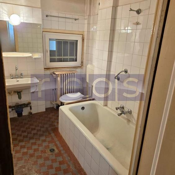 Apartament cu 2 camere, mobilat în Sala Palatului