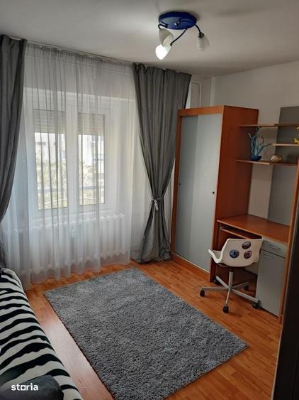 Apartament cu 3 camere decomandat în Mihai Bravu
