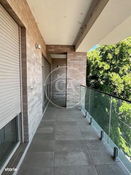 Apartament cu 3 camere decomandat în Cantemir
