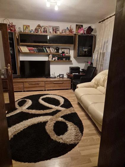 Casă cu 2 camere cu Teren 1500 Mp în Central