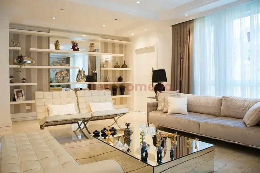 Apartament cu 4 camere decomandat în Theodor Pallady