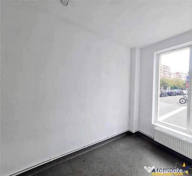 Spațiu comercial, de 100 mp, în Central