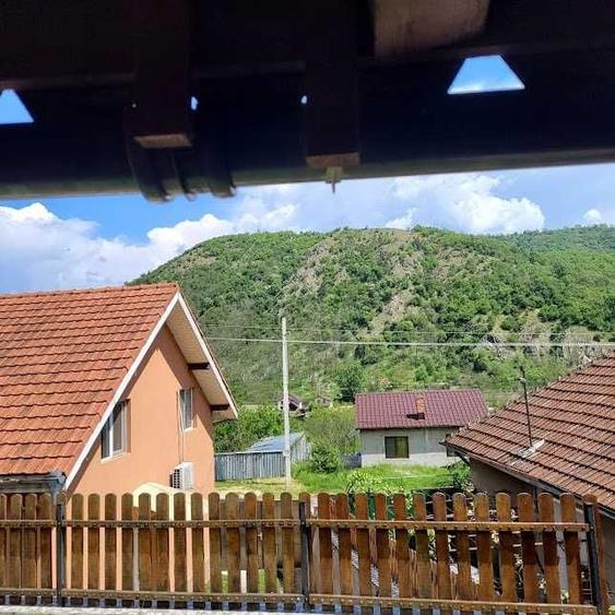 Casă cu 4 camere cu Teren 388 Mp în Central