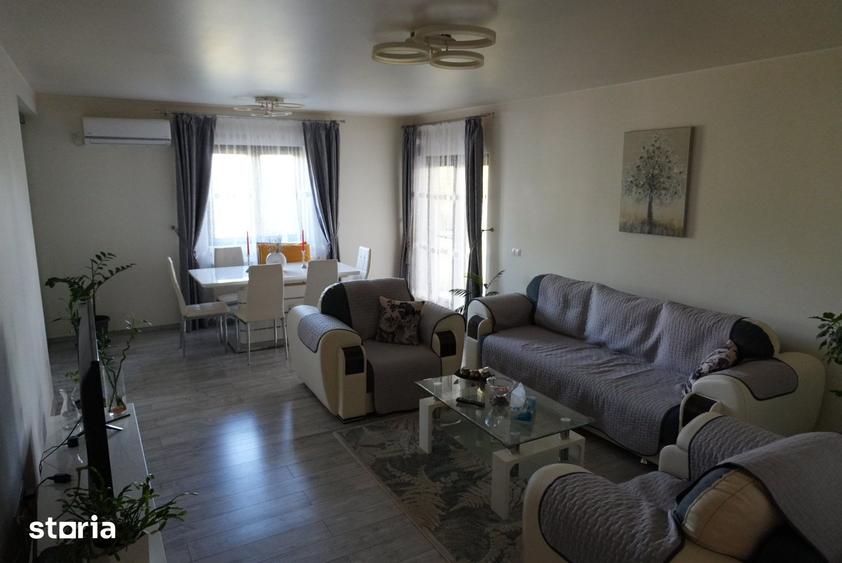Casă cu 4 camere cu Teren 1000 Mp în Săbăreni