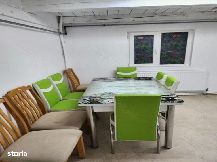 Casă cu 4 camere cu Teren 2000 Mp în Central