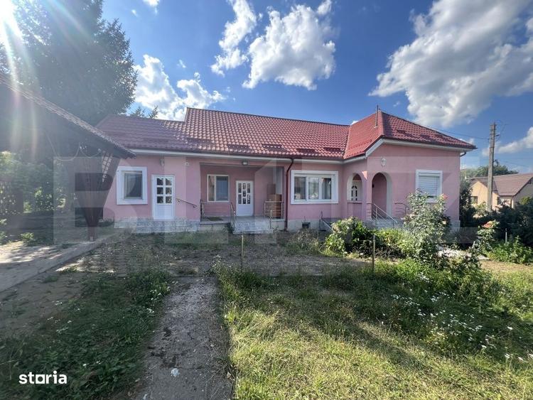 Casă cu 4 camere în Criș