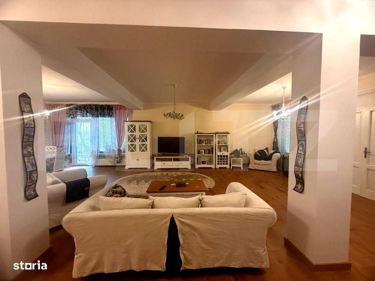 Casă cu 4 camere cu Teren 700 Mp în Central