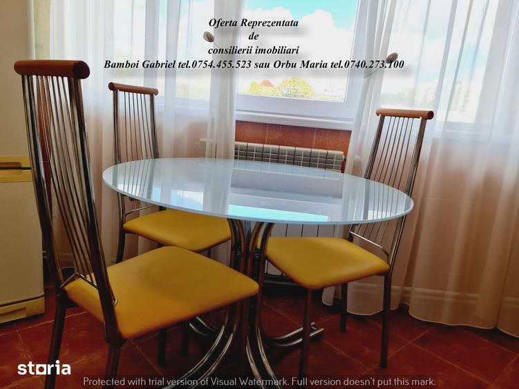 Apartament cu 4 camere decomandat în Piața Unirii