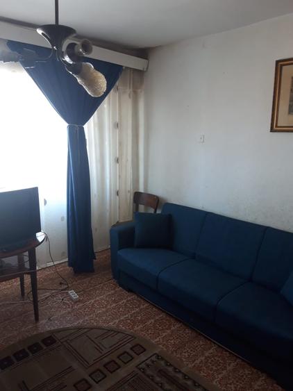 Garsonieră decomandată în Rovine