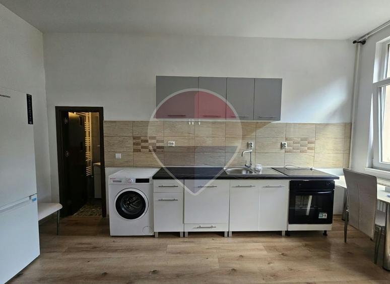 Apartament de inchiriat - central - Strada Clinicilor - 3