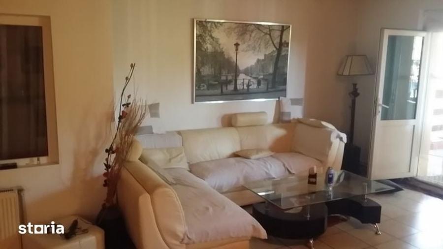 Casă cu 4 camere cu Teren 150 Mp în Central