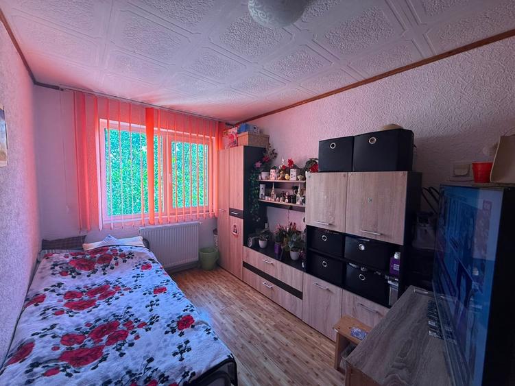 Apartament 3 camere-decomandat-bloc de caramida-zona Sc. Gen. Andrei Saguna - 10