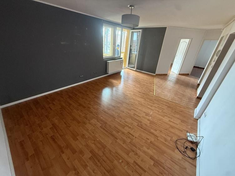 Ofer spre vanzare Apartament 2 camere , Bloc nou , Zona piata mica , Etaj 2 - 4