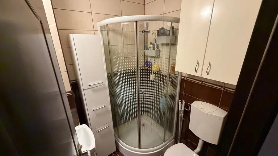 Apartament cu 3 camere decomandat în Vitan Mall