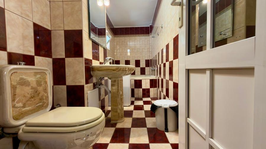 Apartament cu 3 camere în Unirii