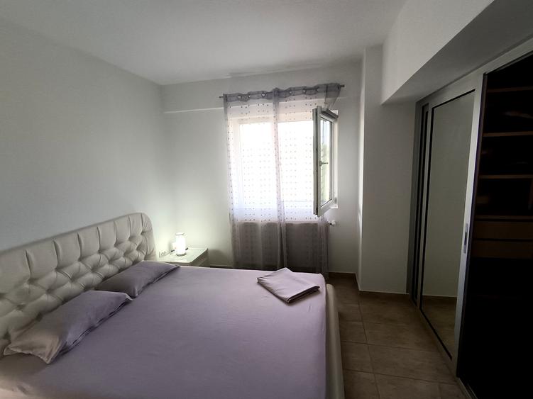 Apartament cu 2 camere decomandat, mobilat în Cug