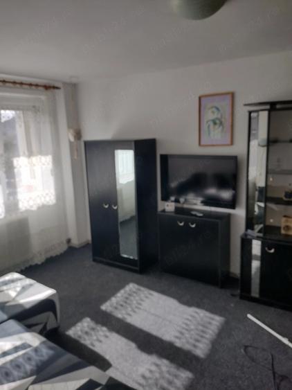 Apartament cu 2 camere semidecomandat în Astra