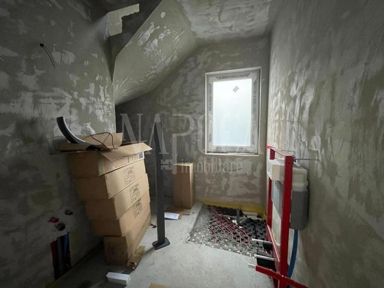 Duplex cu 4 camere cu Canalizare în Florești