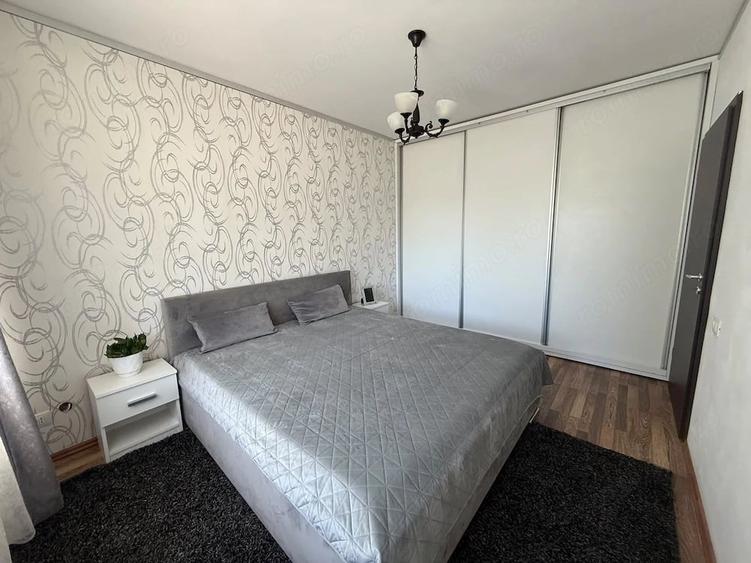 Apartament cu 3 camere în Lipovei