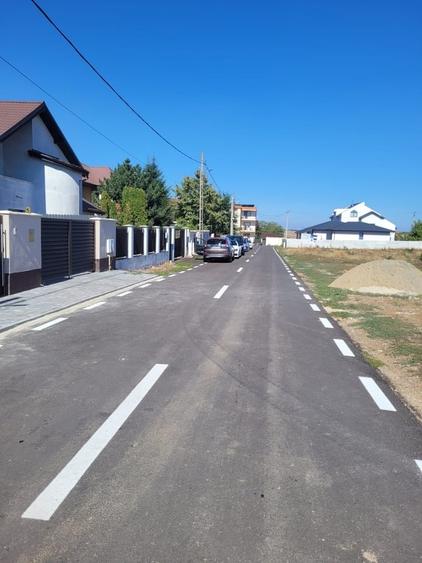 Casă cu 5 camere cu Teren 500 Mp în Balotești