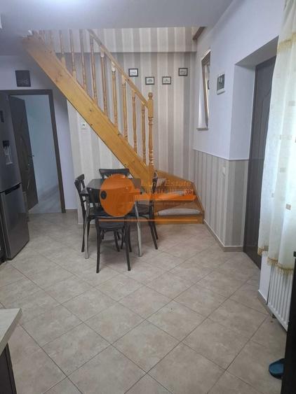 Casă individuală cu 3 camere cu Canalizare în Crângași