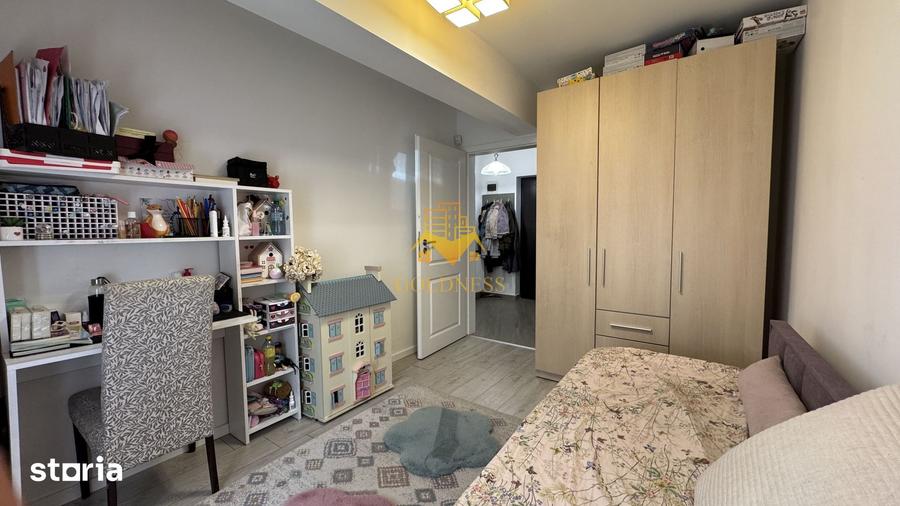 Apartament cu 3 camere în Zorilor