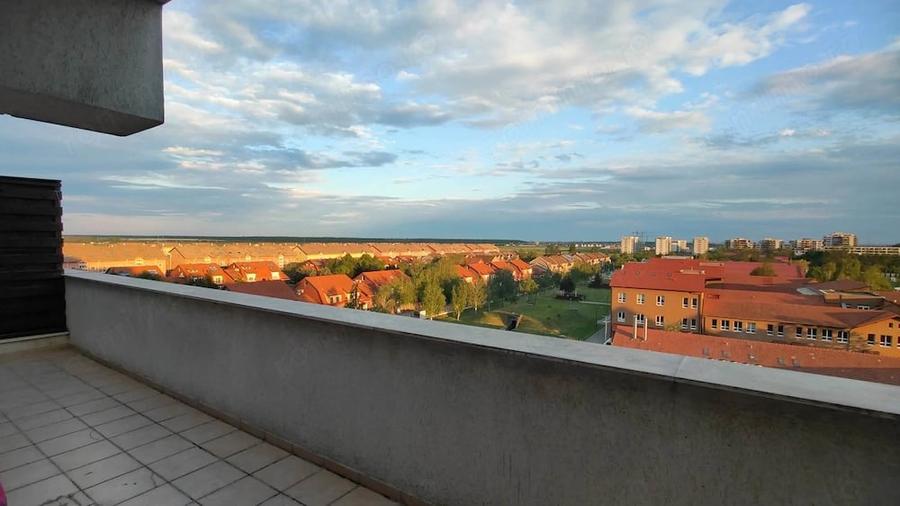Apartament cu 4 camere în Pipera