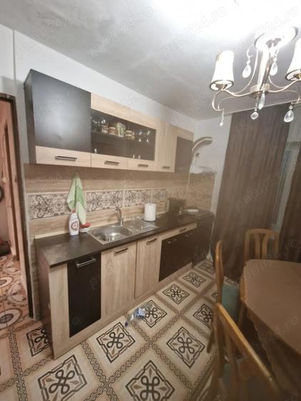 Apartament cu 4 camere decomandat în Șimian