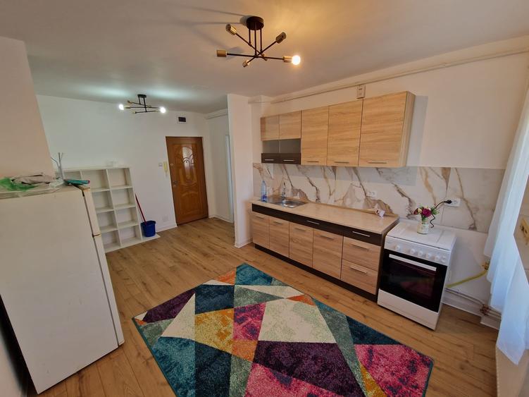 Apartament cu 2 camere decomandat în Mărăști